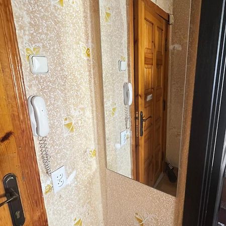 Apartment On Bukovinska รีฟเน ภายนอก รูปภาพ