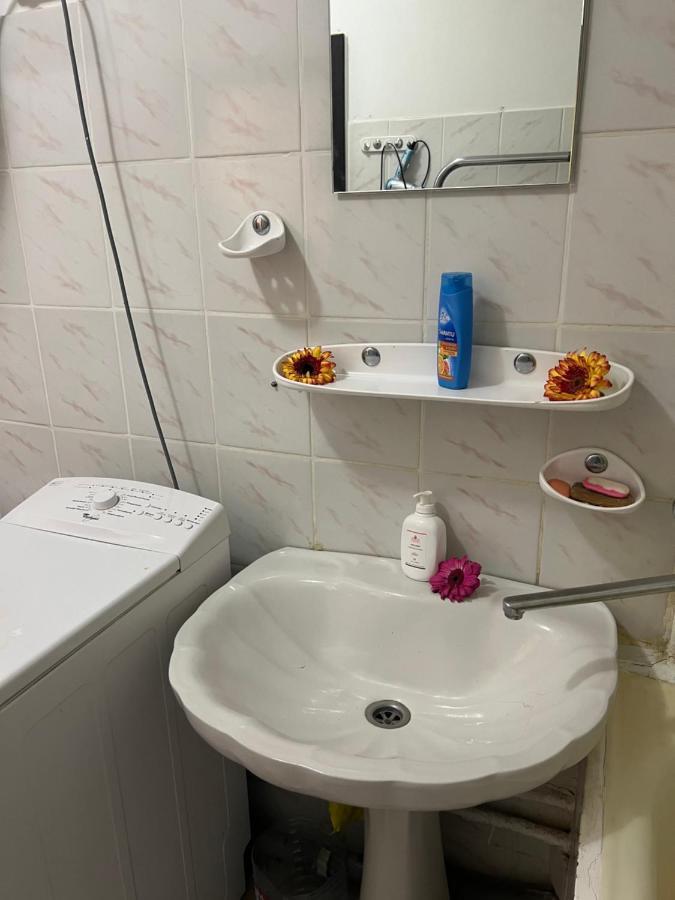 Apartment On Bukovinska รีฟเน ภายนอก รูปภาพ